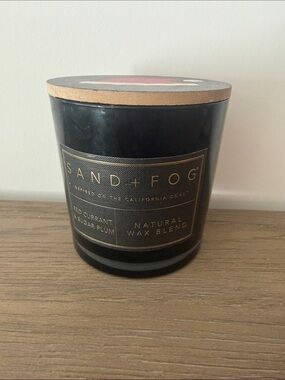 NWT Sand + Fog Red Currant & Sugar Plum 21oz